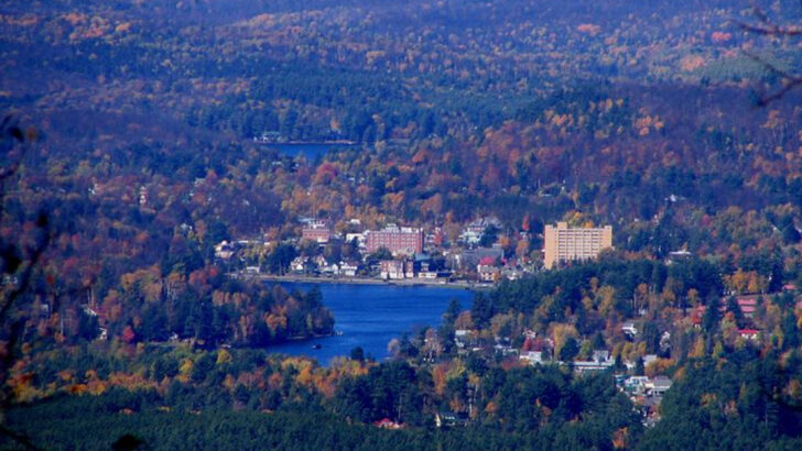 There are 10 New York and Vermont Mountain-Border Towns Where Families Spend Evenings by the Hearth and Wake to Maple-Country Cold