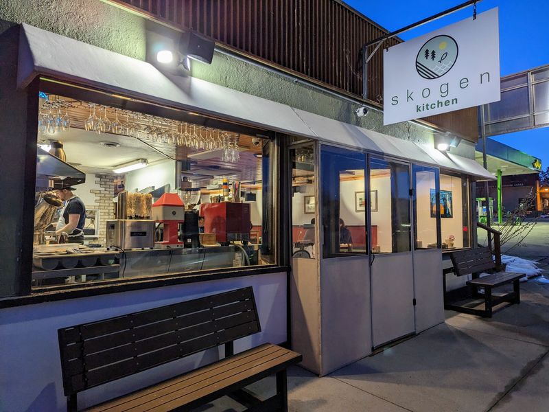 A Cozy Hideaway on N 5th Street