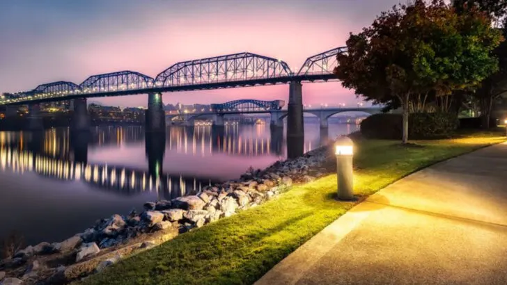 This Tennessee Valley Getaway Feels Caught Between Autumn and the Holidays in the Best Way