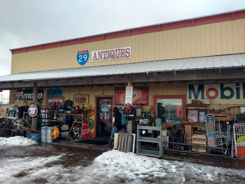 I-29 Antiques & Collectibles