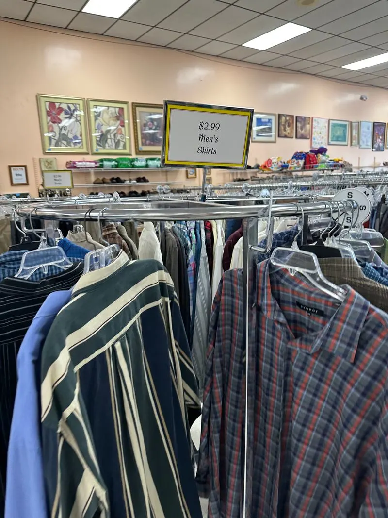 Clothing Racks: How To Score Fast
