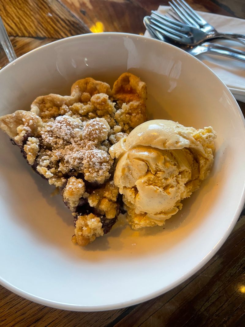 Standout slices: chocolate pecan and key lime