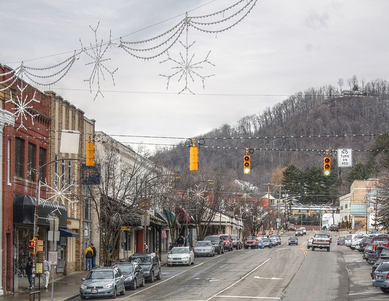 Cozy, Walkable Downtown Boone