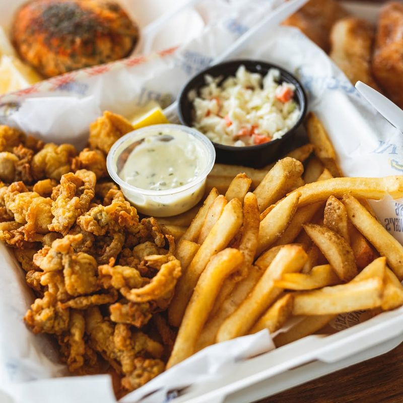 Iggy’s Doughboys & Chowder House