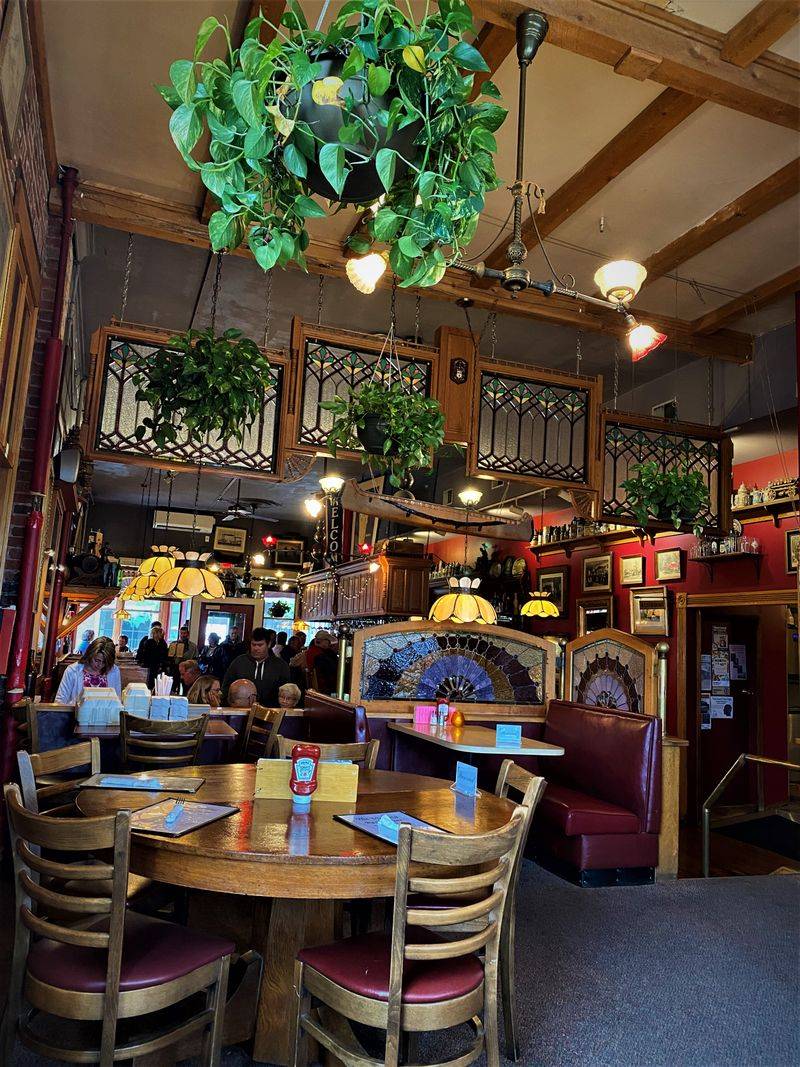 The Vierling Restaurant & Marquette Harbor Brewery – Marquette