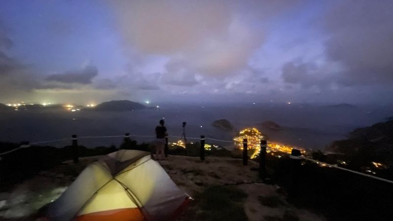 Hong Kong Night Hikes, Dragon’s Back