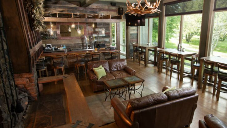 Virginia Blue Ridge Kitchens Roasting Apple Cider Pork Plates That Feel Tailor-Made For November Drives