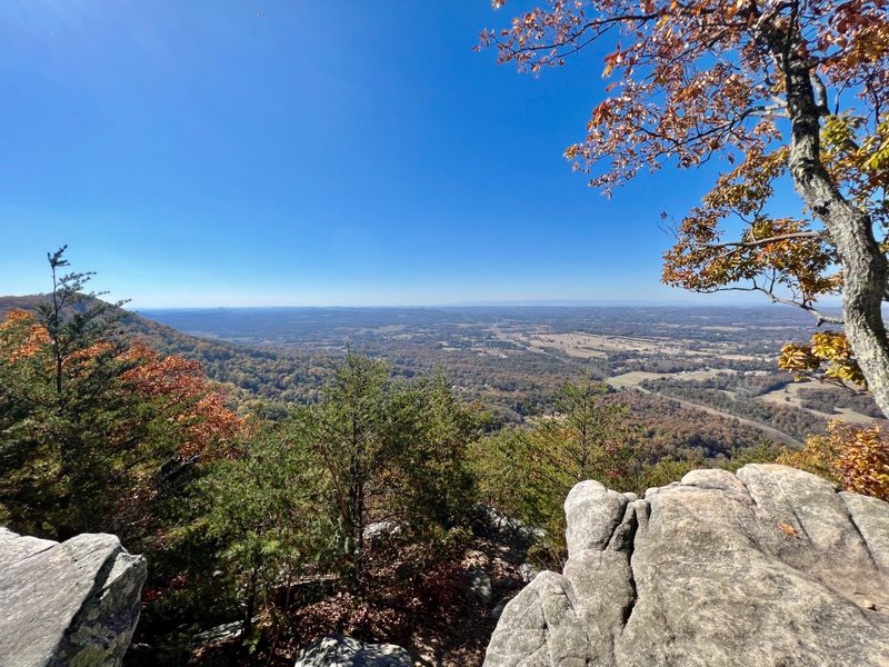 House Mountain Overlook Hike
