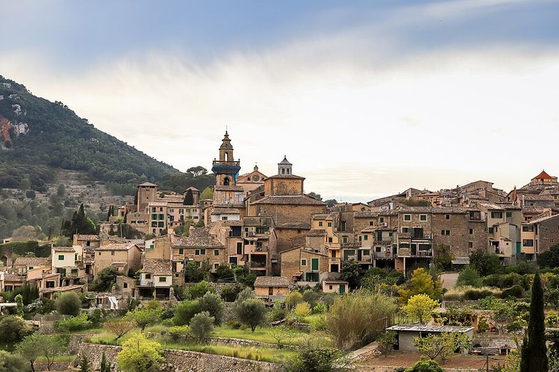 Discover Valldemossa