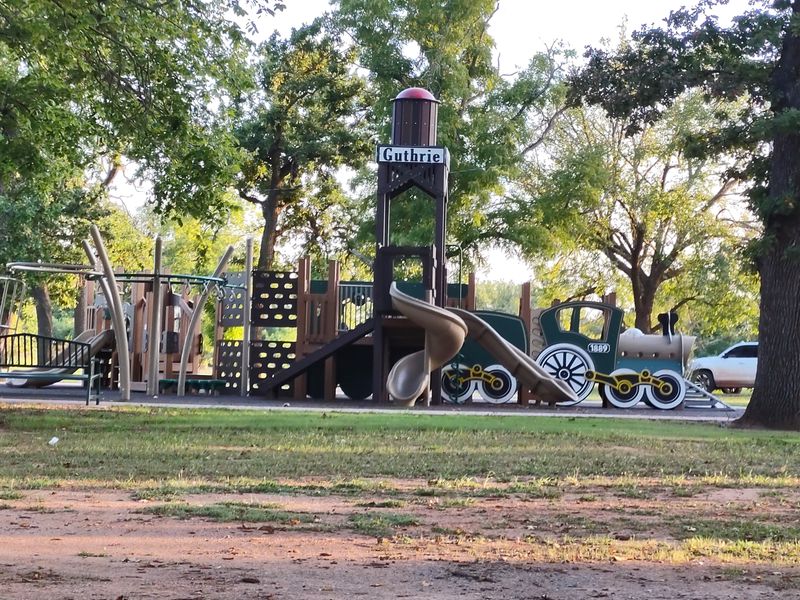 Sunrise stillness at Mineral Wells Park