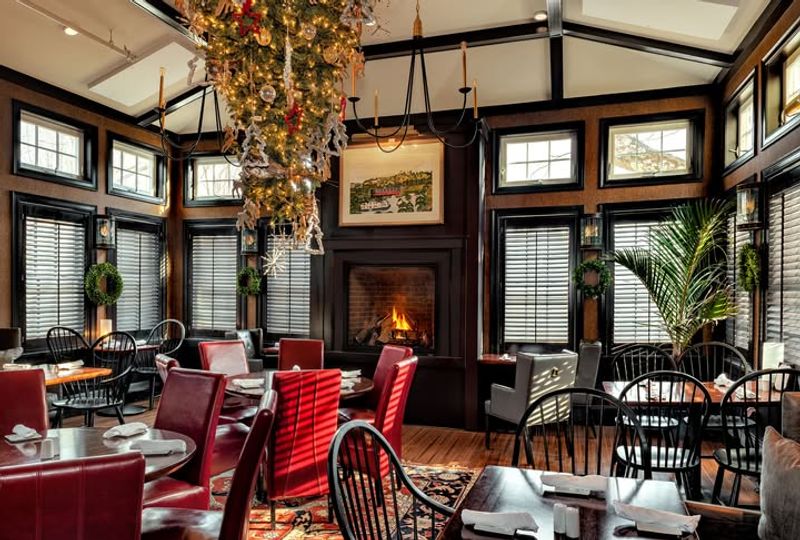 Bedford Village Inn — Bedford