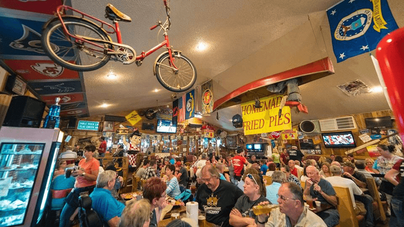 Flat Creek Restaurant (Cape Fair)