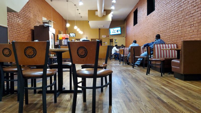 Where to eat: Somali cafés, grills, and quick bites