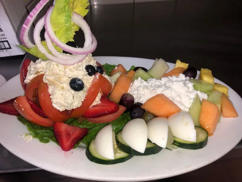 Breakfast that brings locals back