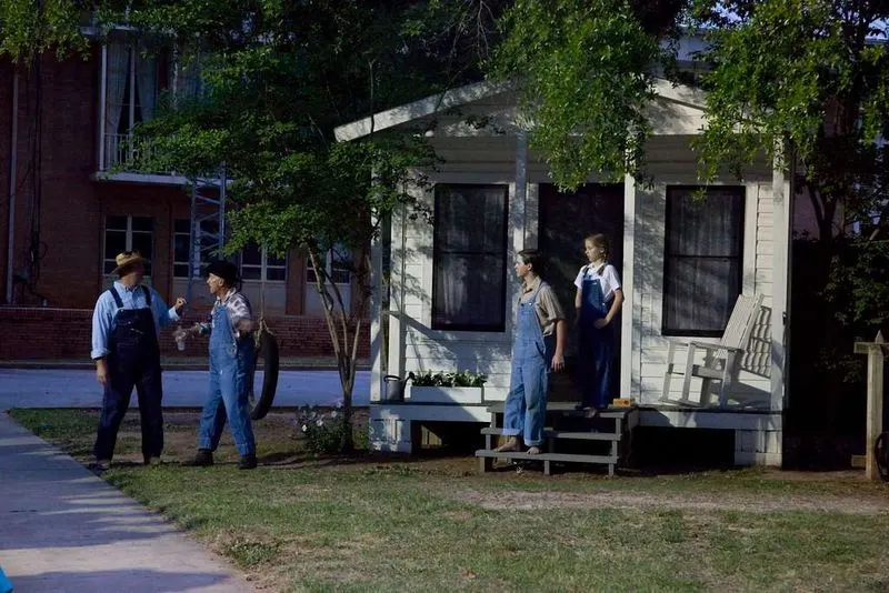 Cattywampus (Southern USA)