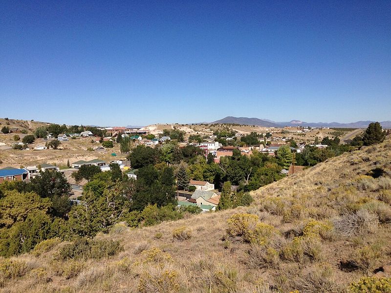 Seasonal Cinematics: How Each Time of Year Rewrites the Mood