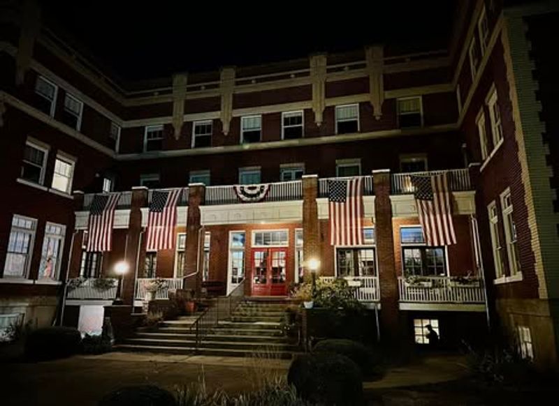 Nearby towns and trip pairing