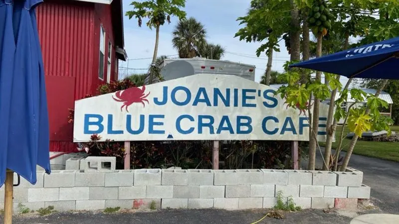 Joanie’s Blue Crab Cafe—Ochopee