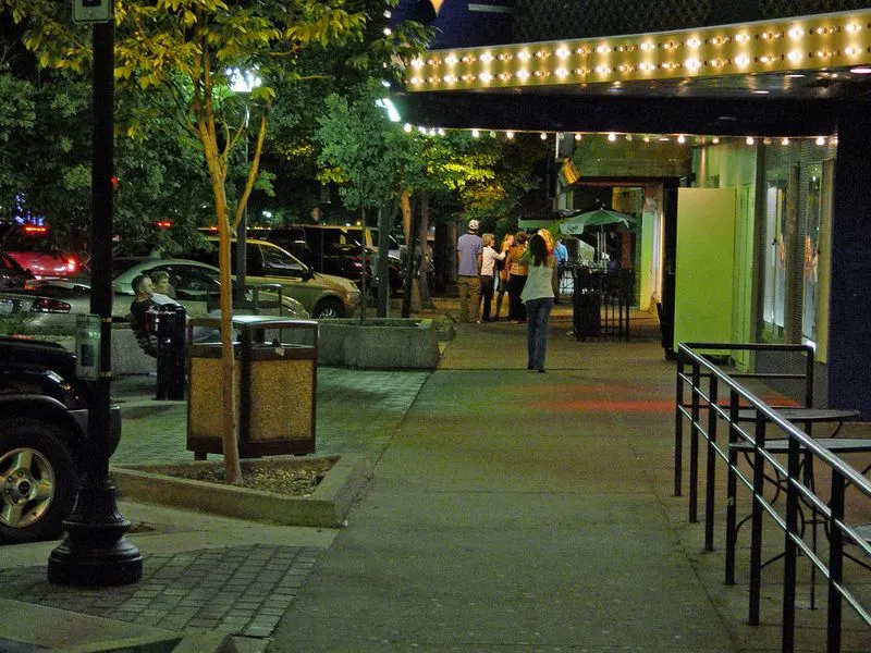 Massachusetts Street, Lawrence