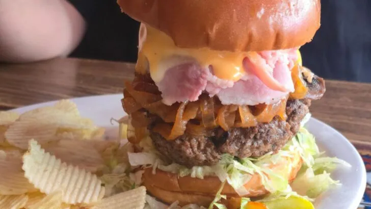 10 Ohio Places Where Burgers Are the Main Reason People Stop