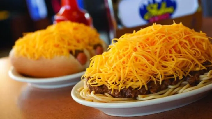 10 Ohio hole-in-the-wall spots regulars rely on throughout the week