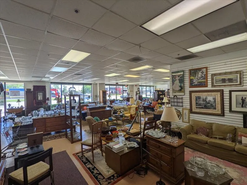 Ultimate Treasures (Downers Grove)