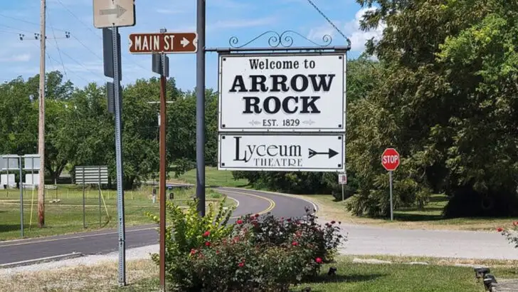 11 Dreamy Towns in Missouri That Make Winter Day Trips Feel Effortless