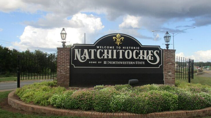 11 Louisiana Towns Where Friendly Neighbors, Slow Afternoons, and a Comfortable Rhythm Still Hold Strong