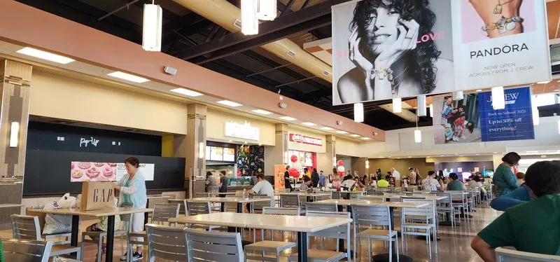 St. Louis Premium Outlets &ndash; Chesterfield, MO