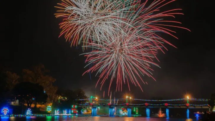 11 U.S. River Towns That Turn Their Waterfronts into Holiday Attractions Each Winter