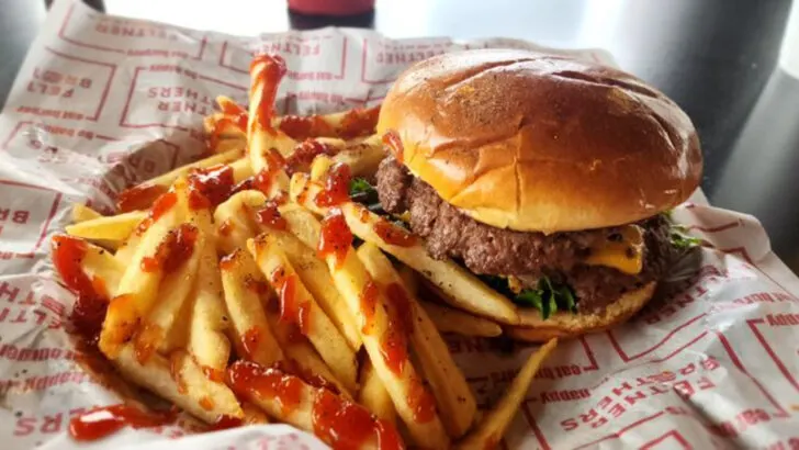 12 Arkansas Hole-in-the-Wall Spots Diners Recommend When Someone Wants Something Simple