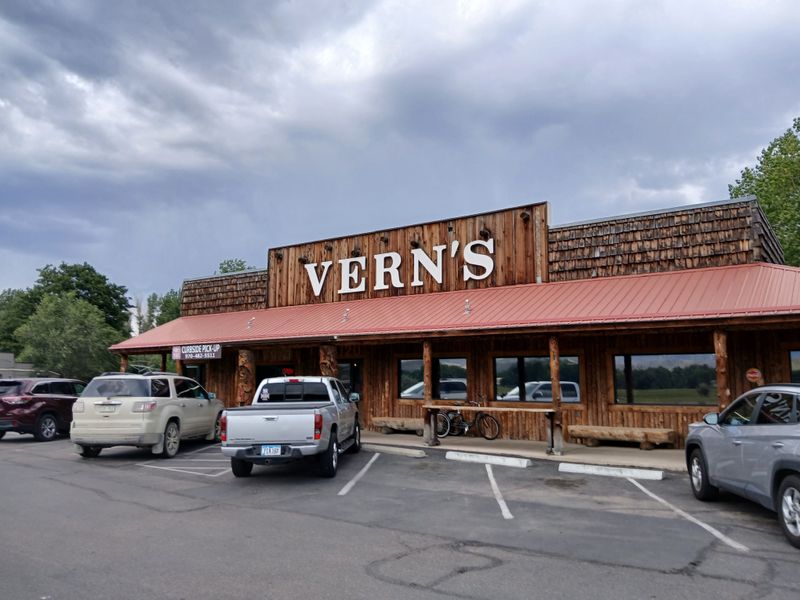 Vern’s Place — Laporte