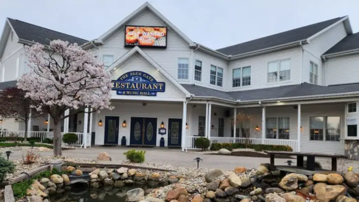 12 Indiana buffets that still feel built around simple, filling food