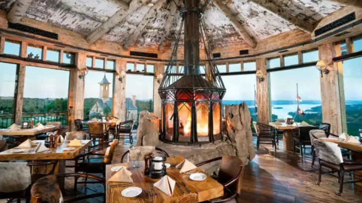 12 Missouri holiday buffets that still go big for the Christmas season