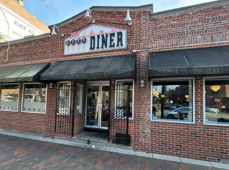 Mike&rsquo;s City Diner (Boston)