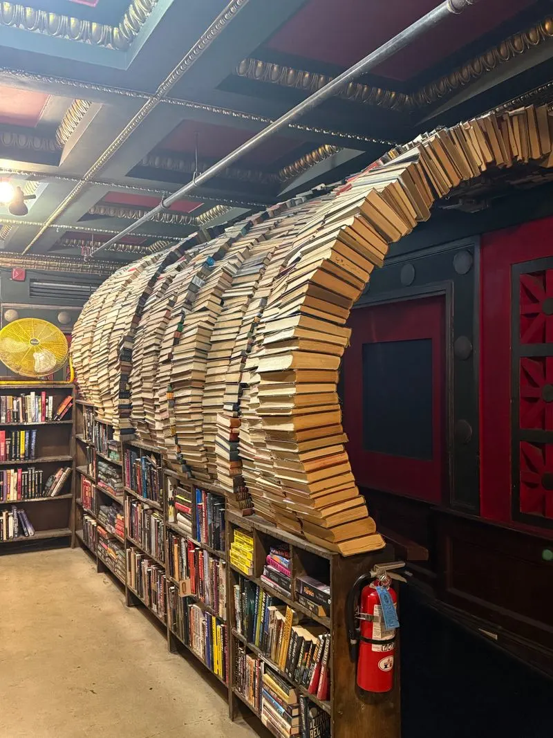 The Last Bookstore, Los Angeles