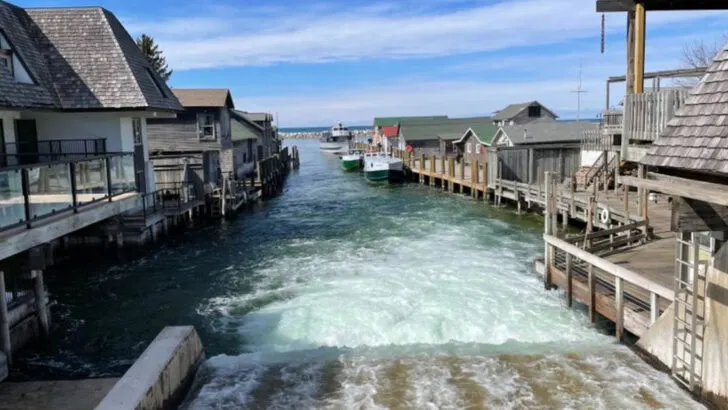 14 scenic day trips in Michigan that pair well with small towns and lakes