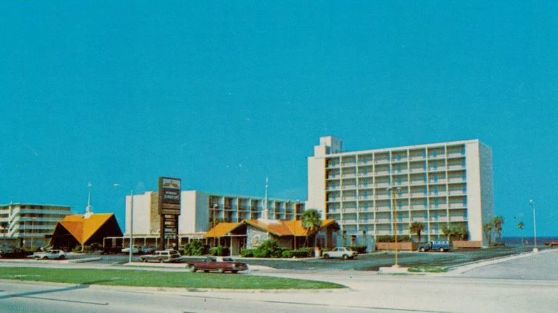 Howard Johnson's Motor Lodge
