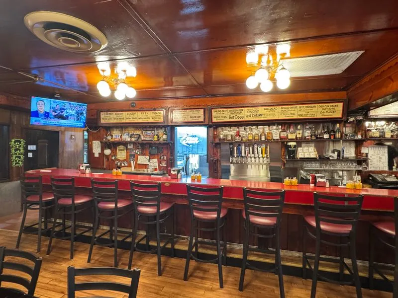 Rutt’s Hut — Clifton