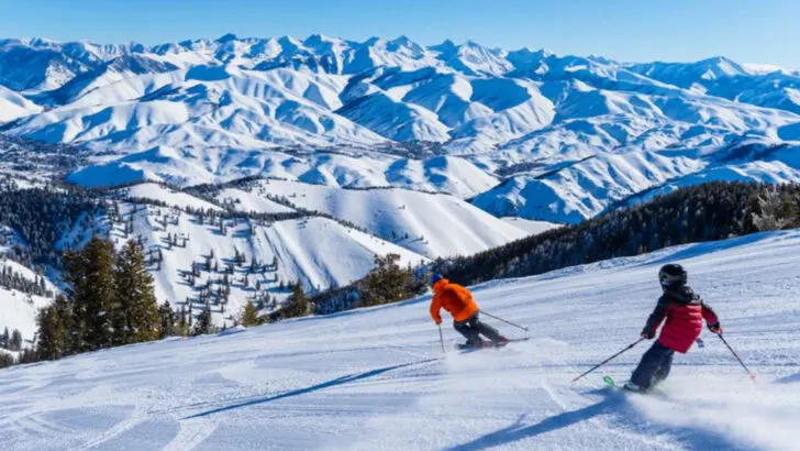 23 Key U.S. Ski Regions Noted for Steady Winter Tourism and Reliable Lodging Options
