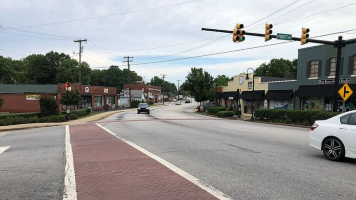 6 South Carolina Towns I Passed on a Chilly December Day and Plan to Visit Again When the Lights Return