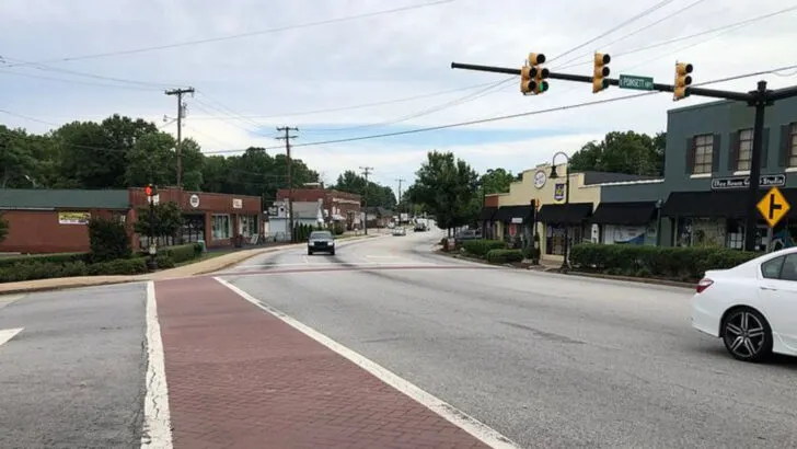 6 South Carolina Towns I Passed on a Chilly December Day and Plan to Visit Again When the Lights Return