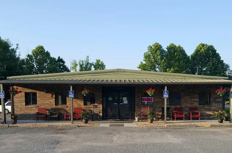 Kim’s Parkside Catfish Restaurant — Baileyton