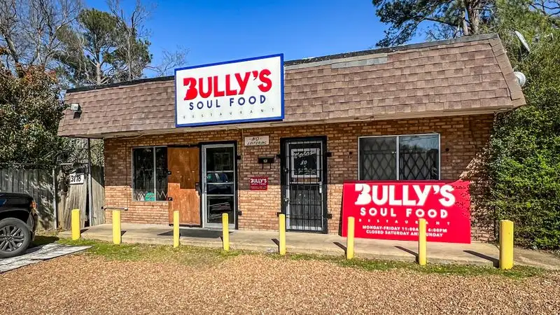Bully's Soul Food Restaurant - Jackson