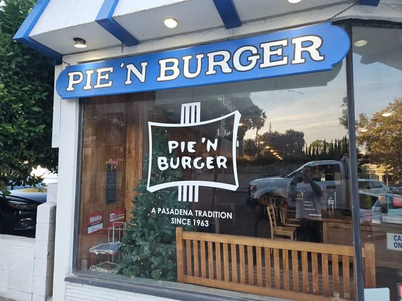 Pie 'n Burger - Pasadena