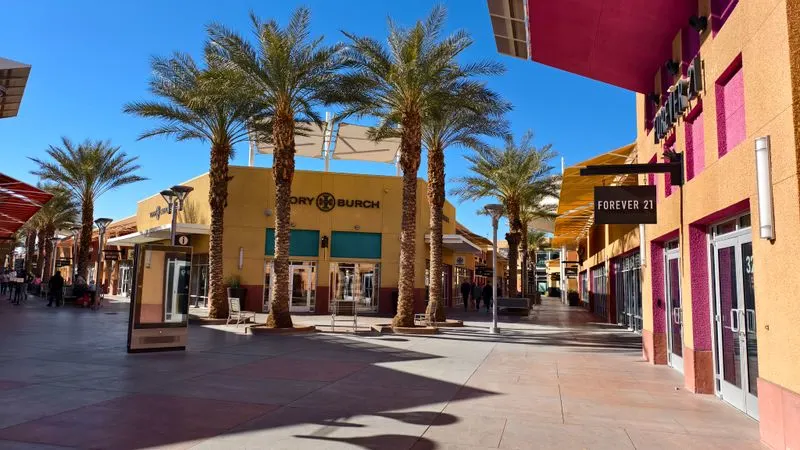 Las Vegas North Premium Outlets