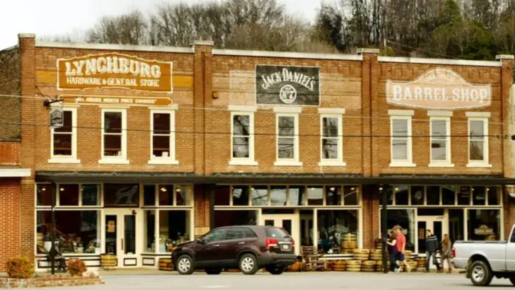 9 Tennessee Communities Where Friendly Faces, Quiet Streets, and Slow Mornings Set the Tone