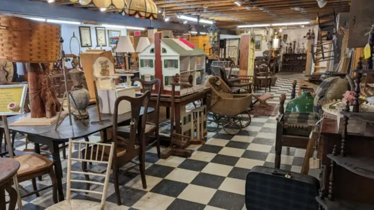 9 Vermont Antique Stores That Make Slow Weekend Browsing Feel Just Right