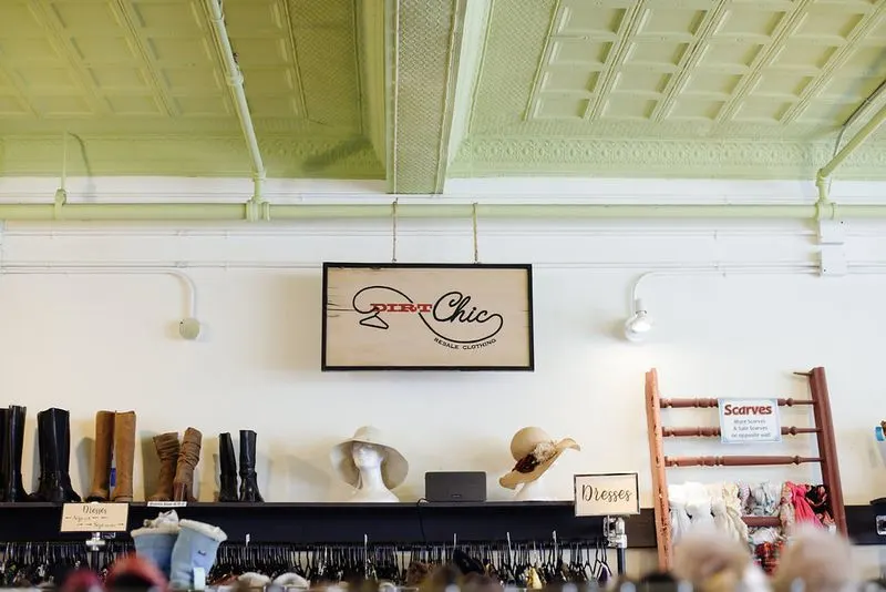 Dirt Chic (Burlington)