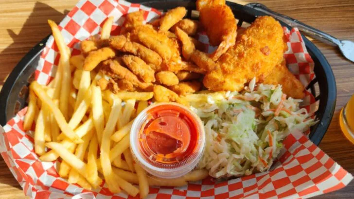 9 Washington Seafood Shacks and Comfort-Food Spots Still Locally Run and Worth the Drive